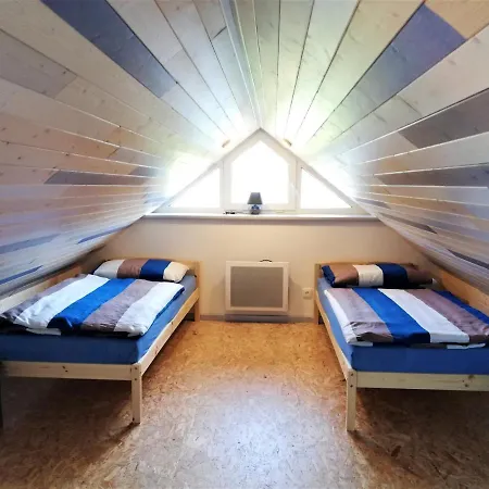 Pod Capy, Apartman *
